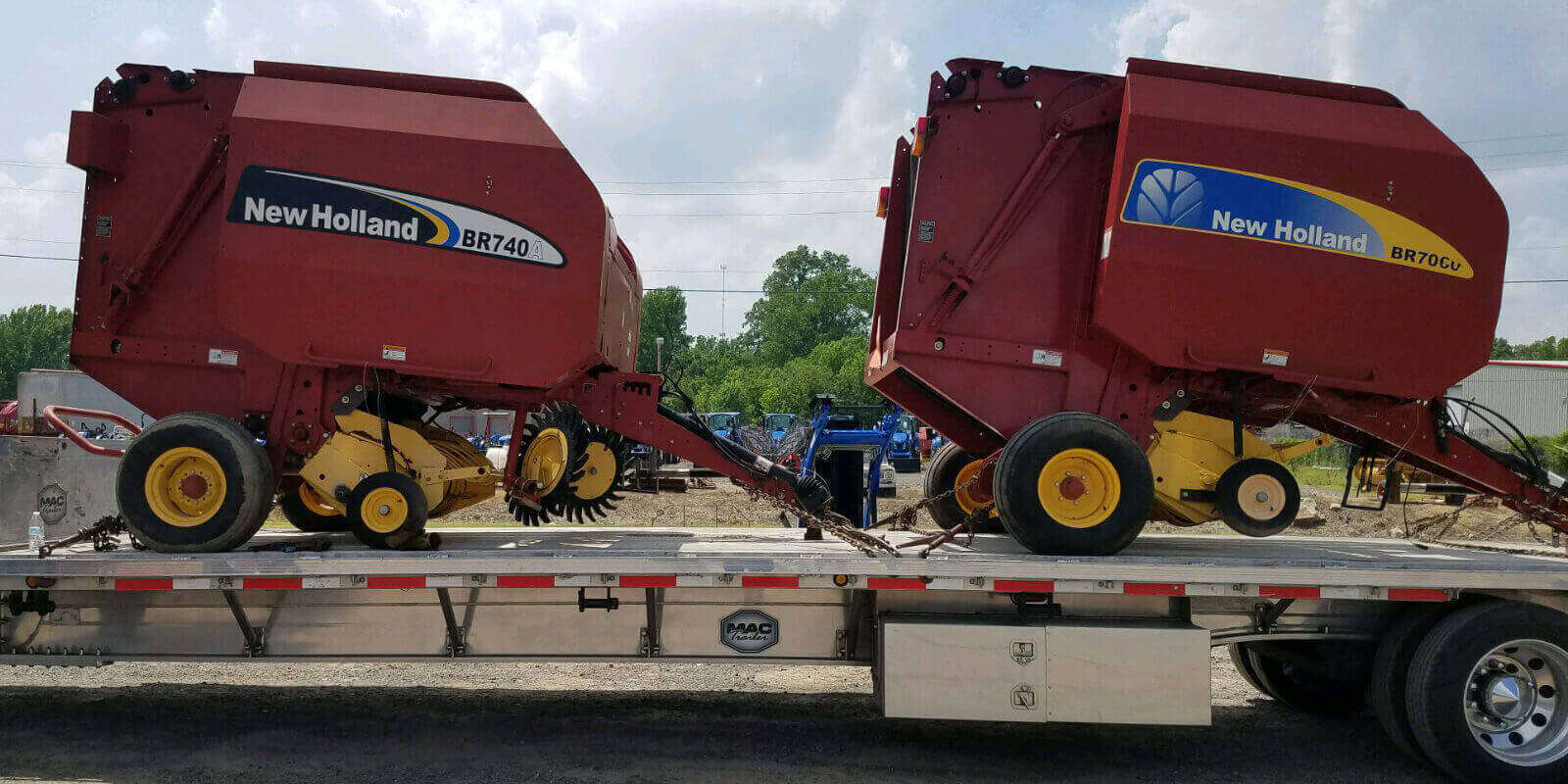 Transporting New Holland BR740A and BR70CU Balers
